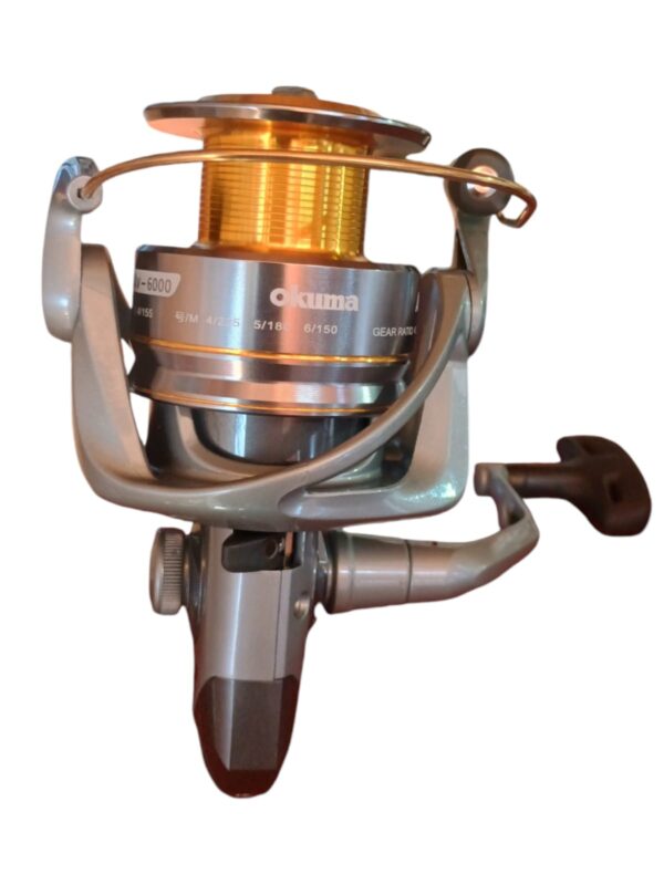 CARRETE OKUMA AVENGER AV-6000 - Imagen 3